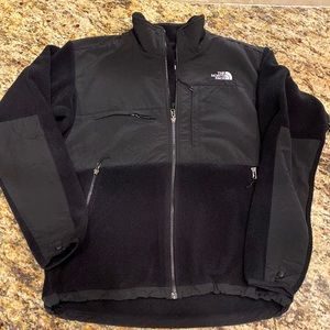 The North Face Men’s Denali jacket size large